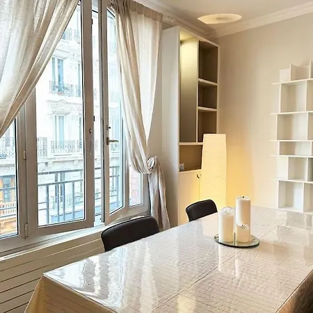 New Deco Apt With 2 Bdrs 1 Mn To Metro Voltaire Appartamento *