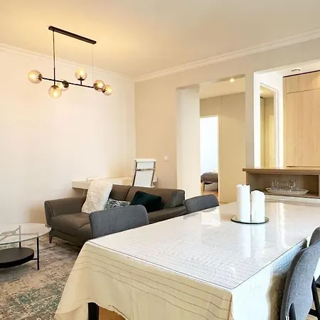 New Deco Apt With 2 Bdrs 1 Mn To Metro Voltaire Apartment *