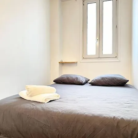 New Deco Apt With 2 Bdrs 1 Mn To Metro Voltaire Appartamento